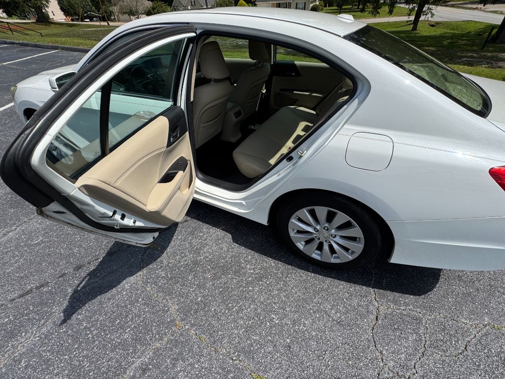 2014 Honda Accord EX-L - Photo 6